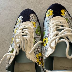 Tory Burch shoes. Great condition